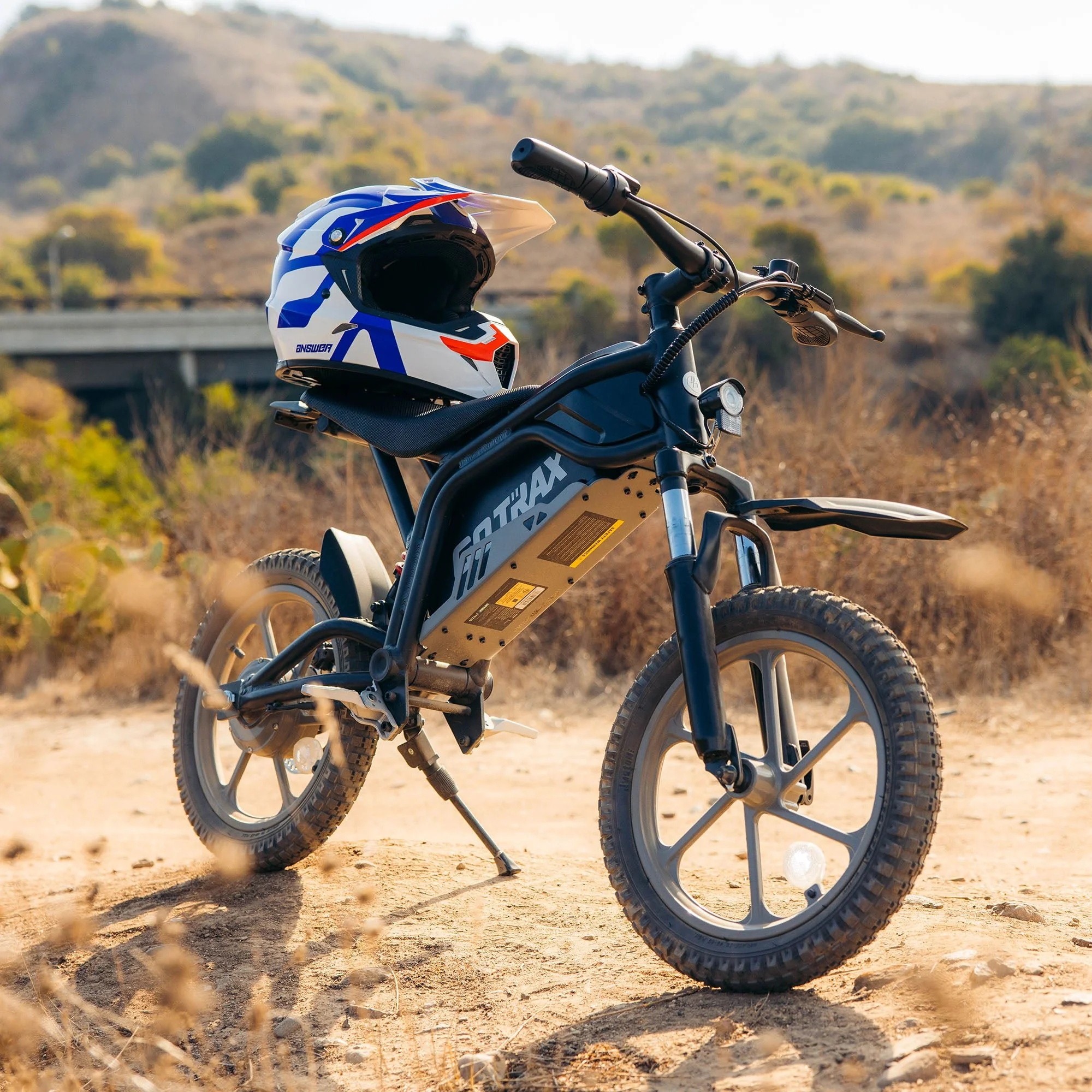 Fitz16 Electric Dirt Bike for Kids - Image 8